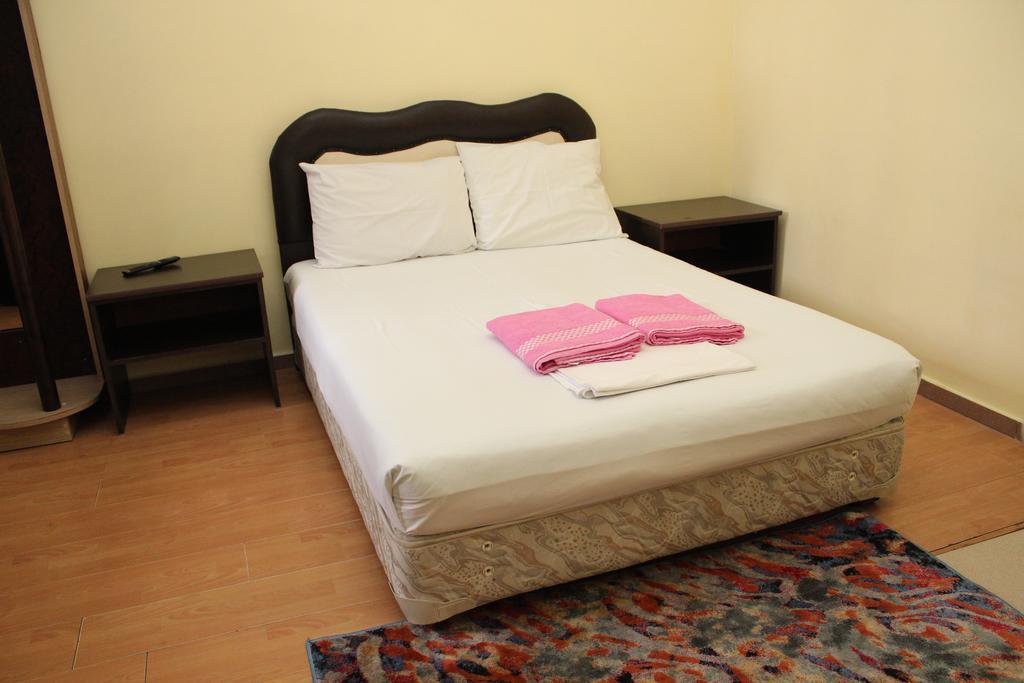 Maxim Mini Hotel Batumi Exterior foto
